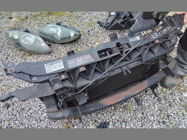 bontott SEAT LEON Komplett Homlokfal (Részeivel)