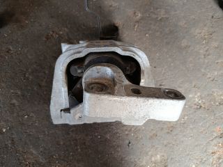 bontott SEAT LEON Motor Tartó Bak Jobb