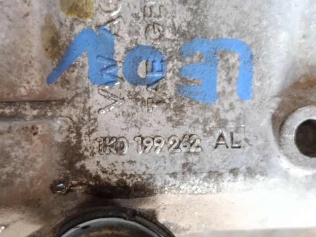 bontott SEAT LEON Motor Tartó Bak Jobb