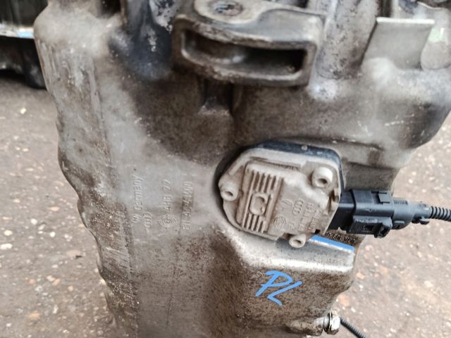 bontott SEAT LEON Olajteknő