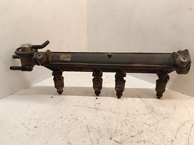 bontott SEAT LEON Porlasztó Sor / Híd