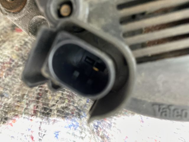 bontott SEAT LEON Generátor