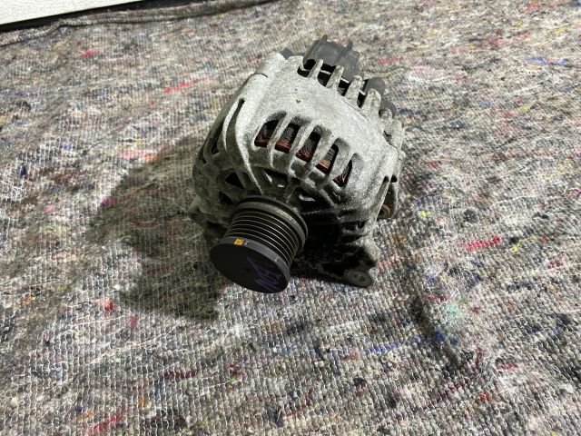 bontott SEAT LEON Generátor