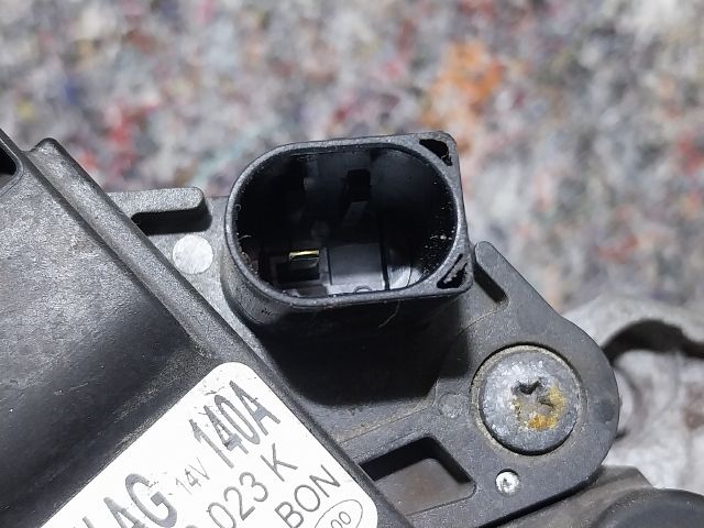 bontott SEAT LEON Generátor