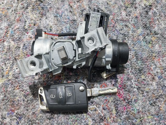 bontott SEAT LEON Gyújtáskapcsoló Házzal