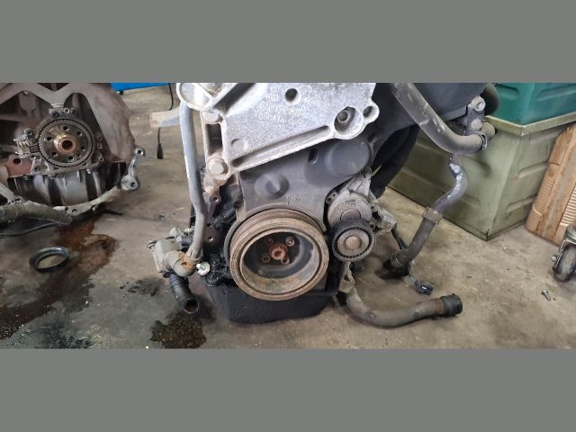 bontott SEAT LEON Motor (Fűzött blokk hengerfejjel)