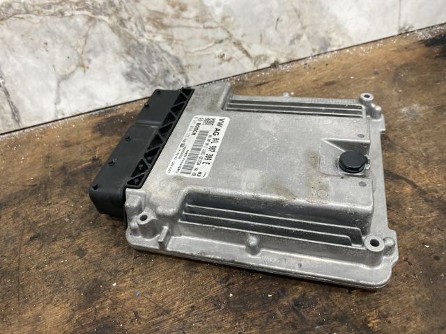 bontott SEAT LEON Motorvezérlő