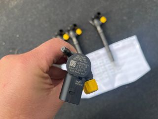 bontott SEAT LEON Porlasztó Sor / Híd