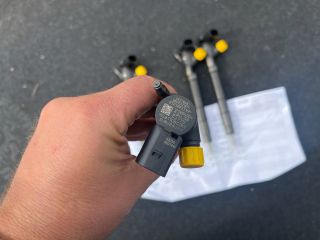 bontott SEAT LEON Porlasztó Sor / Híd