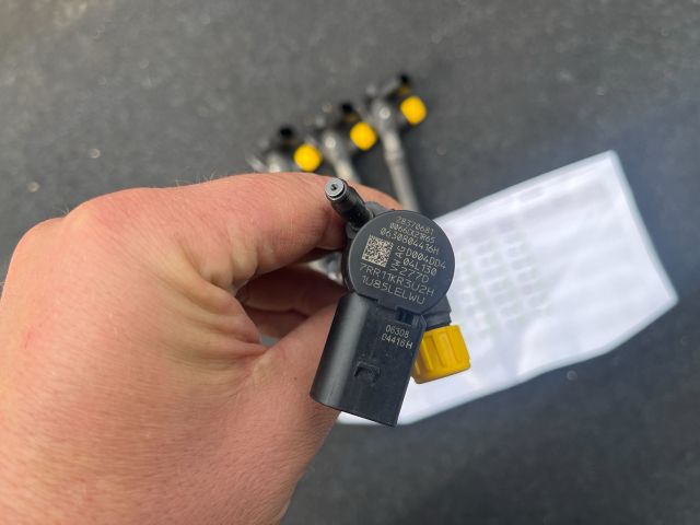 bontott SEAT LEON Porlasztó Sor / Híd