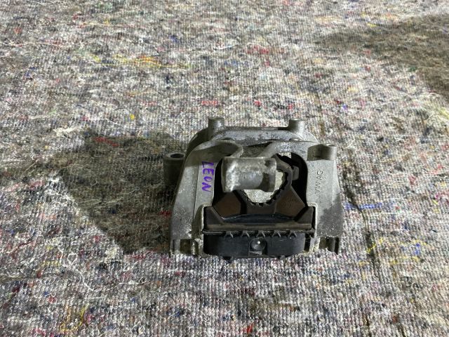 bontott SEAT LEON Váltó Tartó Bak (Pozíciófüggetlen)