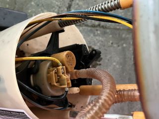 bontott SEAT LEON Üzemanyag Szivattyú