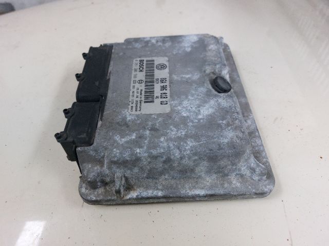 bontott SEAT LEON Motorvezérlő