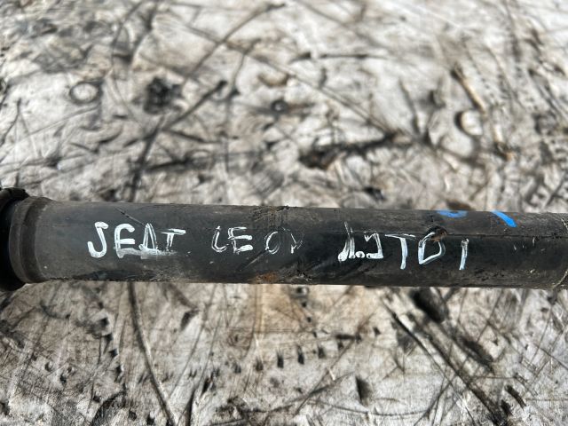 bontott SEAT LEON Bal Féltengely