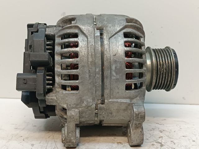 bontott SEAT LEON Generátor