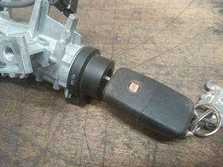 bontott SEAT LEON Gyújtáskapcsoló Házzal