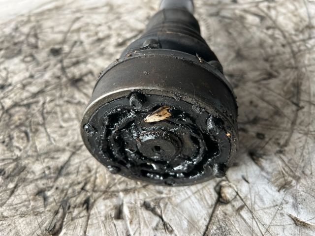 bontott SEAT LEON Jobb Féltengely