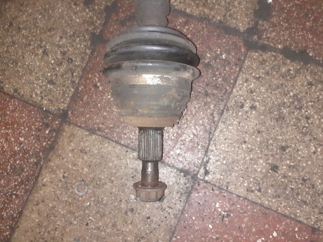 bontott SEAT LEON Jobb Féltengely