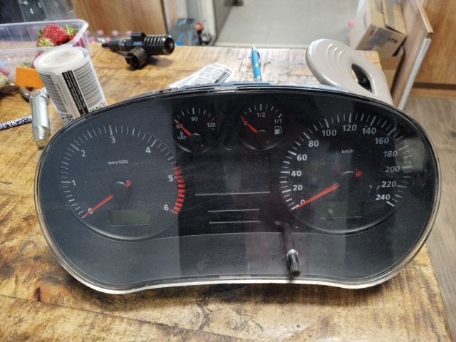 bontott SEAT LEON Kilométeróra