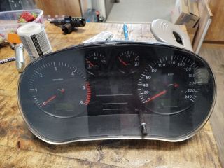 bontott SEAT LEON Kilométeróra