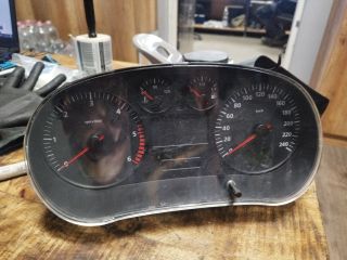 bontott SEAT LEON Kilométeróra