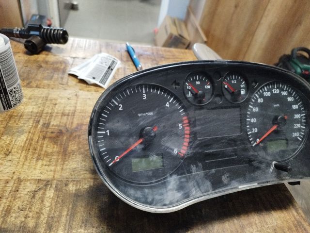 bontott SEAT LEON Kilométeróra