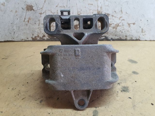 bontott SEAT LEON Motor Tartó Bak (Fém)