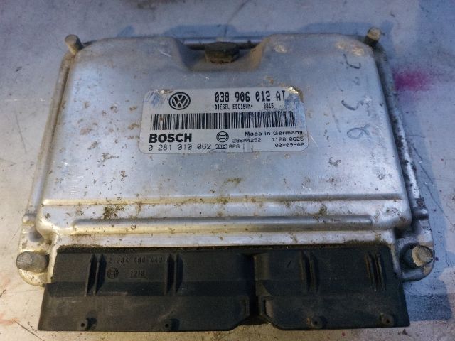 bontott SEAT LEON Motorvezérlő