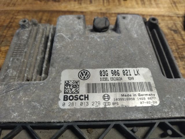 bontott SEAT LEON Motorvezérlő