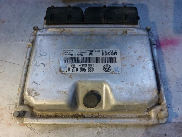 bontott SEAT LEON Motorvezérlő