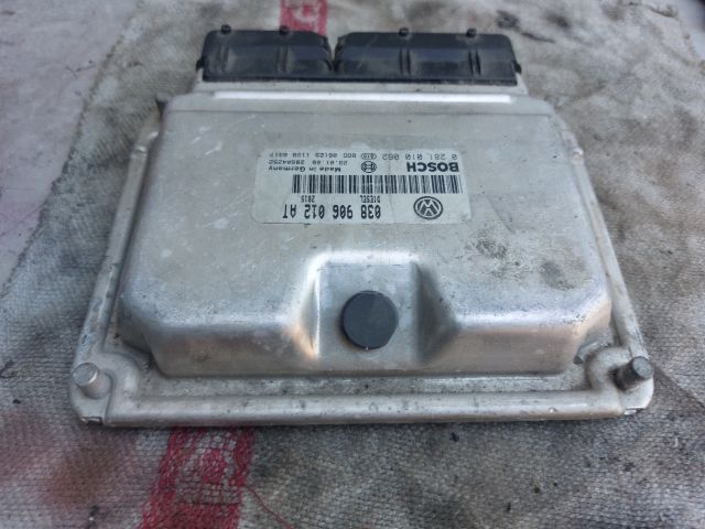 bontott SEAT LEON Motorvezérlő