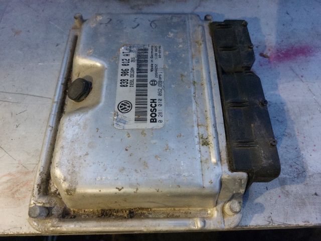 bontott SEAT LEON Motorvezérlő