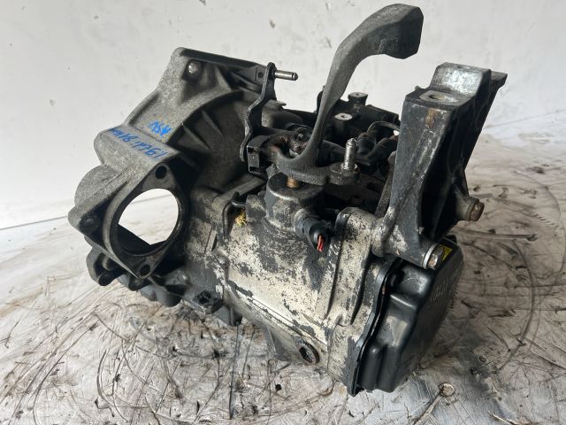 bontott SEAT LEON Váltó (Mechanikus)