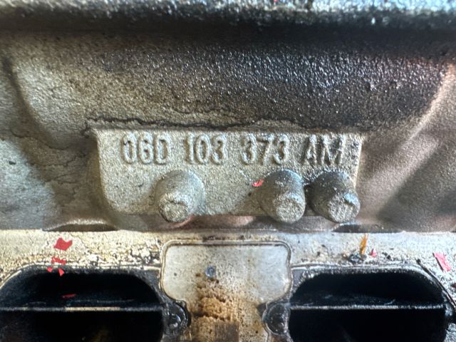 bontott SEAT LEON Hengerfej