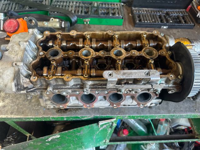 bontott SEAT LEON Hengerfej