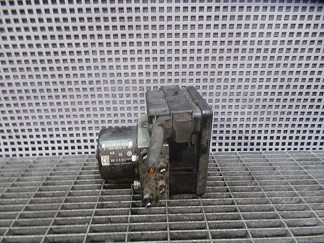 bontott SEAT LEON ABS Kocka