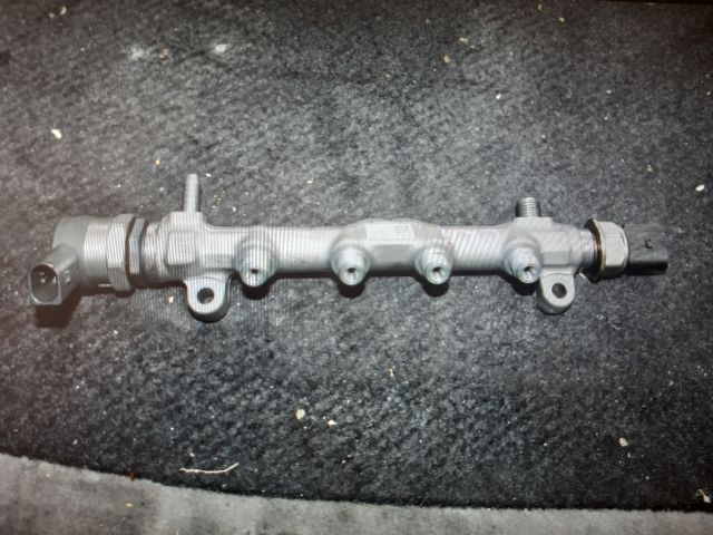 bontott SEAT LEON Közösnyomócső