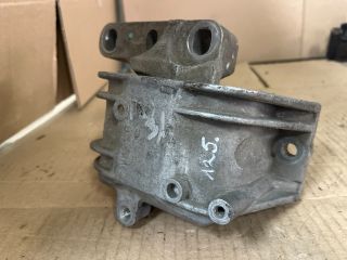bontott SEAT LEON Motor Tartó Bak Jobb