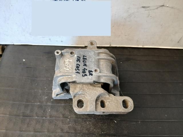 bontott SEAT LEON Motor Tartó Bak Jobb