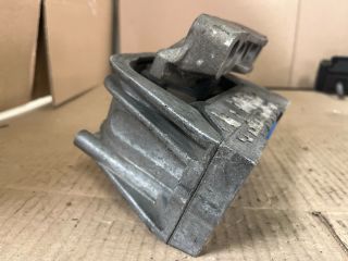 bontott SEAT LEON Motor Tartó Bak Jobb