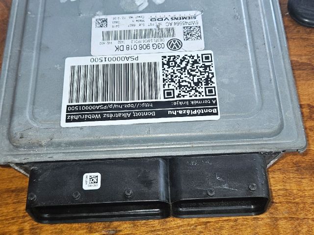 bontott SEAT LEON Motorvezérlő