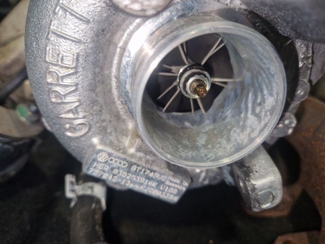 bontott SEAT LEON Turbó