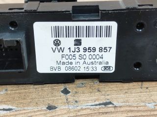 bontott SEAT LEON Ablakemelő Kapcsoló Négyes / Kettes