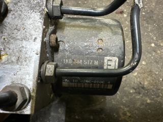 bontott SEAT LEON ABS Kocka