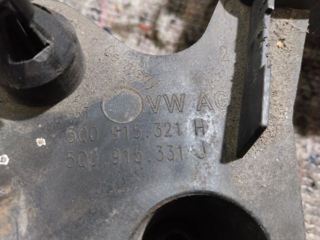 bontott SEAT LEON Akkumulátor Tartó