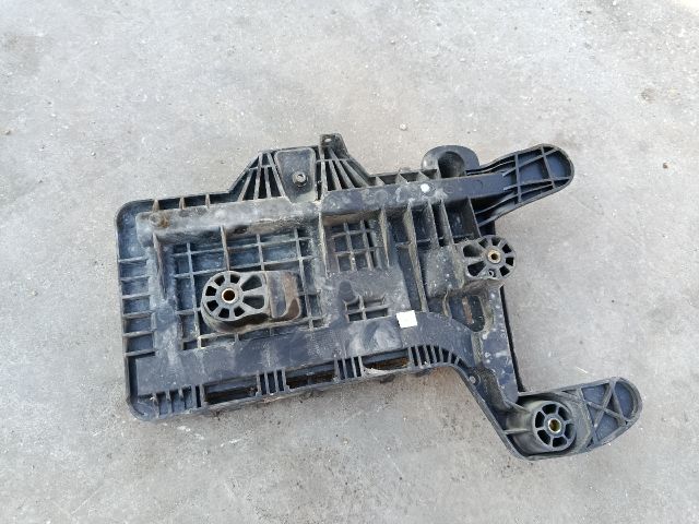 bontott SEAT LEON Akkumulátor Tartó