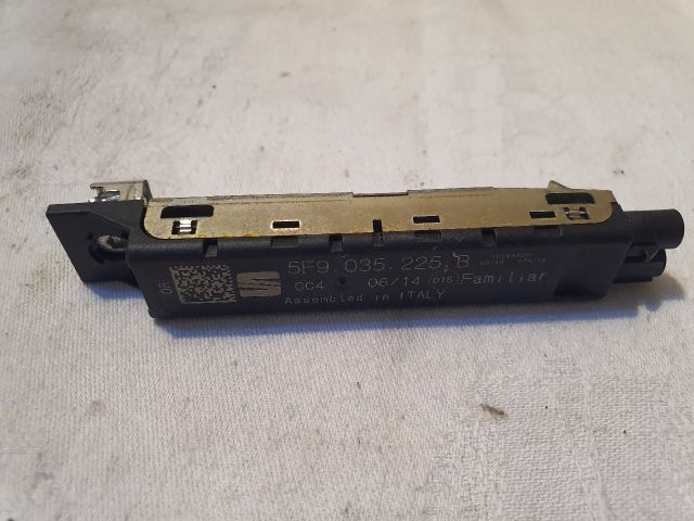 bontott SEAT LEON Antenna Erősítő