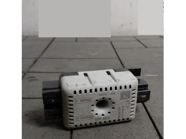 bontott SEAT LEON Antenna Erősítő