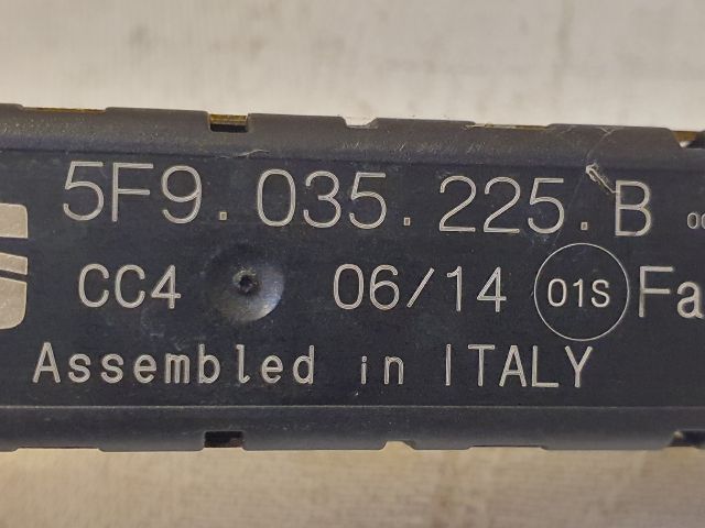 bontott SEAT LEON Antenna Erősítő