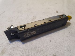 bontott SEAT LEON Antenna Erősítő